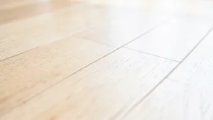 jasne panele podłogowe