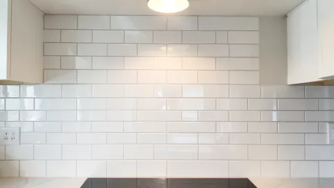 Kafelki w kuchni nad blatem