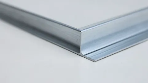 Kątownik do paneli podłogowych