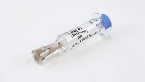 klej do charakteryzacji