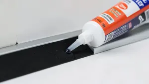 Klej do listwy progowej