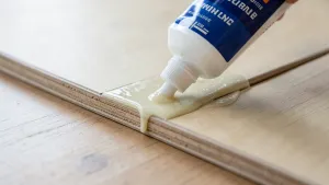 Klej do paneli podłogowych laminowanych