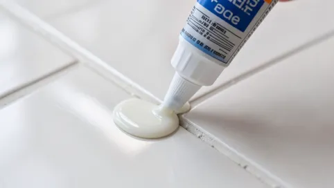 Klej do paneli winylowych na płytki ceramiczne