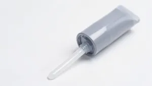 klej do rzęs essence