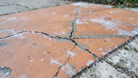 klej do terakoty na zewnątrz