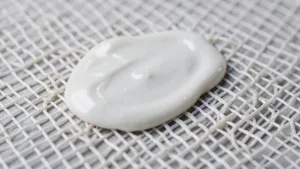 Klej do zatapiania siatki z włóknem