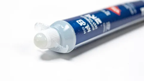 Klej Neoprenowy Montażowy Den Braven