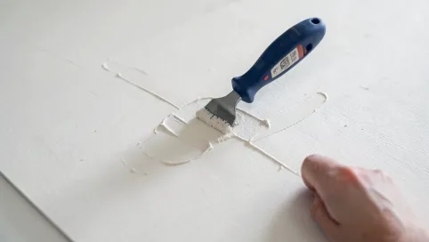 Klejenie płyt gk na grzebień