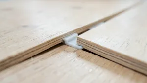 Kliny do paneli podłogowych
