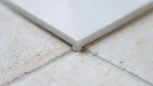 Łączenie Paneli Z Płytkami Silikonem