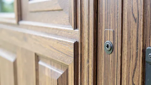 Laminat na drzwi zewnętrzne