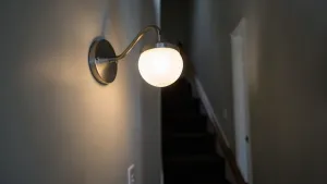 Lampa na klatkę schodową na sciane