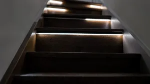 Lampki schodowe na baterie