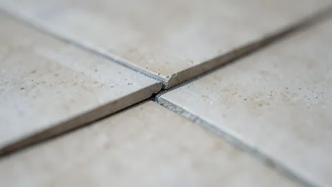 Listwa łącząca płytki z płytkami