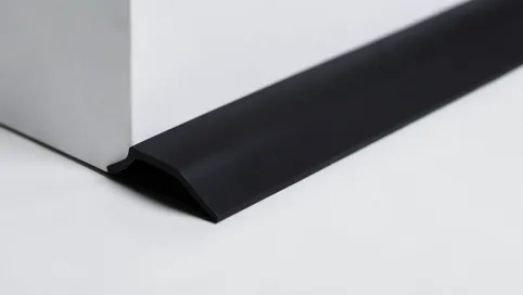 Listwa progowa czarna klejona