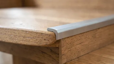 Listwa schodowa do paneli 7mm