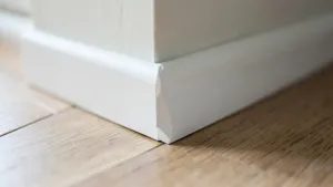 Listwy przypodłogowe do paneli winylowych