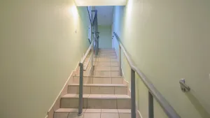 Metamorfoza klatki schodowej w bloku