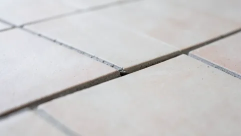 Minimalna szerokość fugi przy ogrzewaniu podłogowym