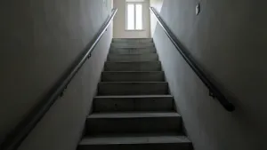 Minimalna szerokość klatki schodowej w bloku