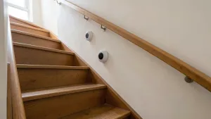 Na jakiej wysokości czujnik ruchu na schodach