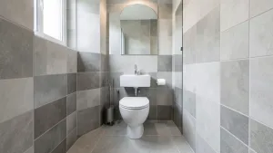 Najmodniejsze płytki do małej łazienki