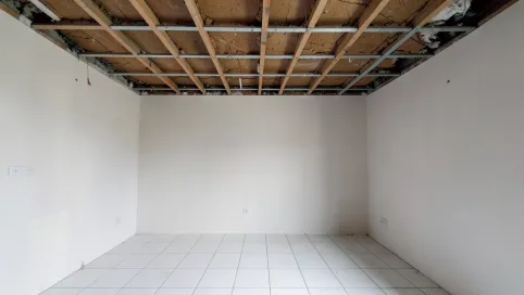 Najpierw Sufit Czy Płytki