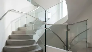 Nowoczesne balustrady na schody wewnętrzne