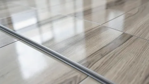 Nowoczesne panele podłogowe z połyskiem