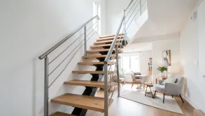 Nowoczesne schody na poddasze