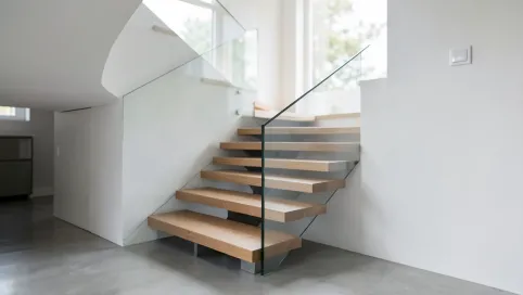 Nowoczesne schody w domu jednorodzinnym