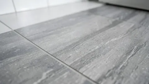 Panele do łazienki na podłogę