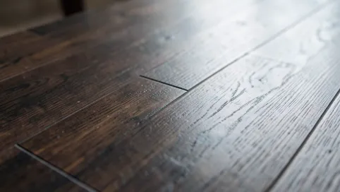 Panele podłogowe ciemne drewno