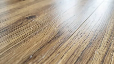 Panele podłogowe drewnopodobne