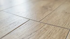 Panele podłogowe z fugą