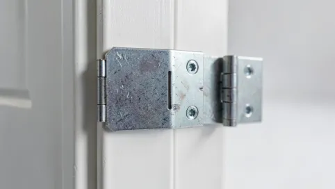 Płytka naprawcza do zawiasów