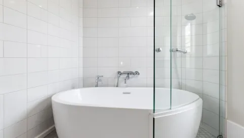 Płytka wanna z prysznicem