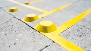 Płytki ostrzegawcze dla niewidomych