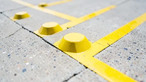 Płytki ostrzegawcze dla niewidomych