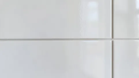 płytki samoprzylepne na ścianę