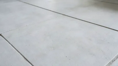 Po Jakim Czasie Można Kłaść Płytki Na Posadzkę