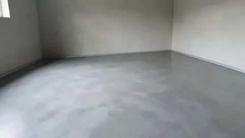 Posadzka betonowa w garażu