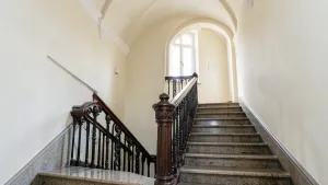 Renowacja klatki schodowej w kamienicy