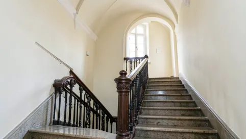 Renowacja klatki schodowej w kamienicy