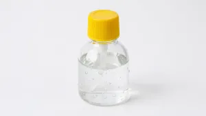 Rozpuszczalnik do kleju montażowego