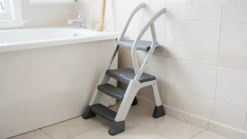 Schodki do wanny dla seniorów