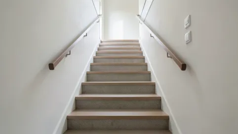 Schody wewnętrzne z konglomeratu