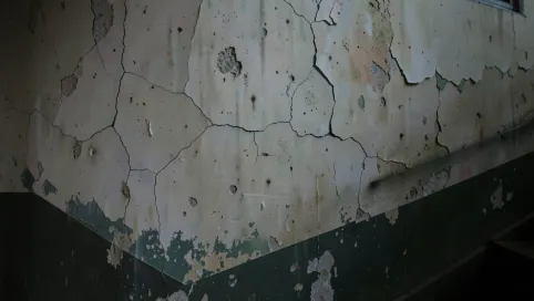 Ściana na klatce schodowej