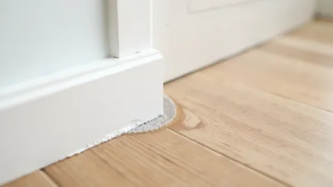 Silikon do listew przypodłogowych