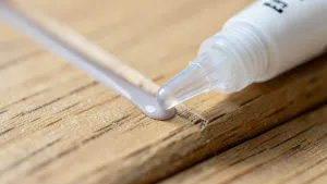 Silikon do paneli podłogowych